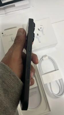 iPhone 16 Pro 128gb Airpods/Fast Charger/Delivery - Photo 4