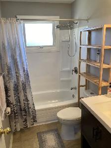 Home for Rent - 4 Bedrooms - Pet Friendly- Heated Garage - AC - Photo 8