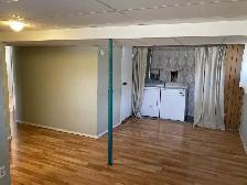 Home for Rent - 4 Bedrooms - Pet Friendly- Heated Garage - AC - Photo 13