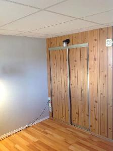 Home for Rent - 4 Bedrooms - Pet Friendly- Heated Garage - AC - Photo 15