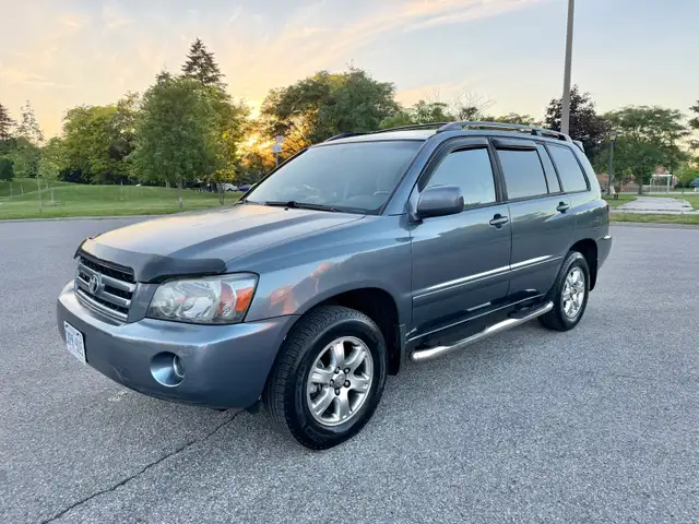 2006 Toyota HighLander AWD V6 168’000 KM