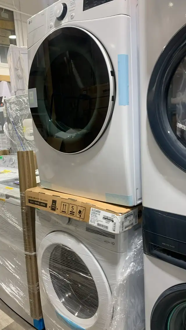 Washer Dryer Set - 27' LG 4.5/7.4 Cu. Ft. Front Load | Mega Sale