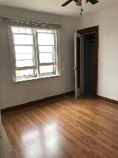 1 bedroom on main level, large backyard, parking and laundry - Photo 7