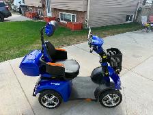 Tron Electric Scooter - Photo 2