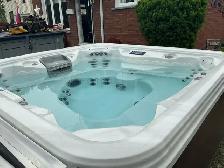 Hot Tub For Sale. - Photo 2