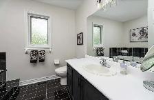 Live in Popular Gorham-College Manor - 3 Bed Home - Newmarket - Photo 6