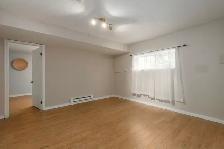 3 Bedroom Suite with a ton of space! Move in! - Photo 2
