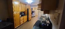 3 Bedroom Suite with a ton of space! Move in! - Photo 4