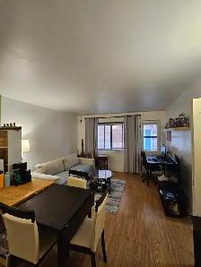 2 1/2 appartement à louer Plateau-Mont-Royal330 Laurier Ave E - Photo 4