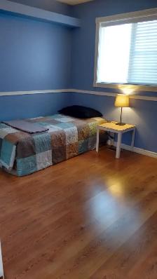 ROOM FOR RENT, SHORT TERM RENTAL, KINGSWAY MALL AREA, DOWNTOWN - Photo 5