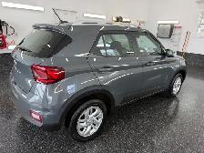 2025 Hyundai Venue preferred Only 5300KM - Photo 4