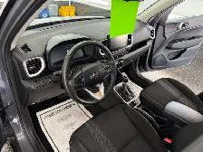 2025 Hyundai Venue preferred Only 5300KM - Photo 8