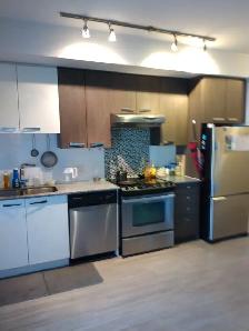 $1,700 - 1 Bedroom Condo (Surrey Fleetwood) - Photo 2