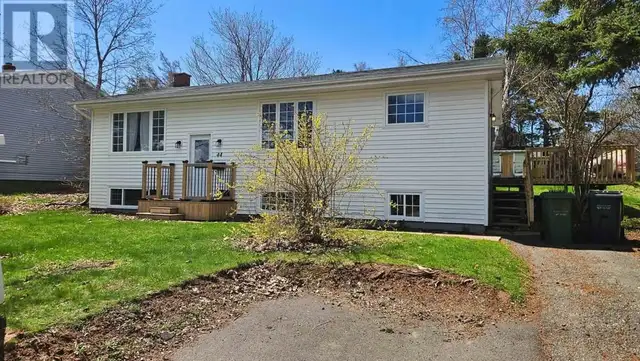 2 Bed - Heat and electricity included! 44 Westcomb Cres