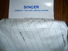 VINTAGE SINGER SEWING MACHINE LOVERS ALERT! - Photo 3
