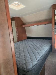 2014 Wildwood 28DBUD  - Half-Ton Towable - Photo 2