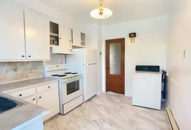 Saint Laurent duplex 5 1/2 room - best location