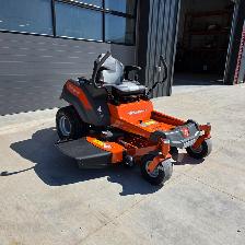 NEW Husqvarna Z248F Zero-turn mower 48' deck - Photo 2