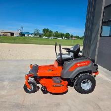 NEW Husqvarna Z248F Zero-turn mower 48' deck - Photo 3