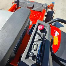NEW Husqvarna Z248F Zero-turn mower 48' deck - Photo 8