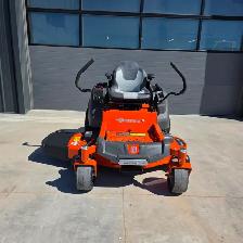 NEW Husqvarna Z248F Zero-turn mower 48' deck - Photo 9