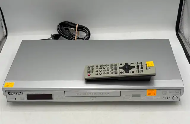 2004 Panasonic DVD-S27 DvD / CD Player with Remote