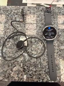 Samsung Galaxy Watch 8 w/charger