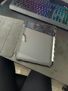 BLUE 64GB 10TH GEN IPAD - Photo 7