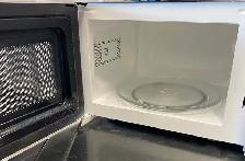 Stainless 700 Watt Hamilton Beach Microwave Oven, - Photo 2