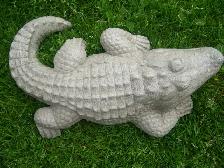 CONCRETE SPITTING CROCODILE - Photo 2