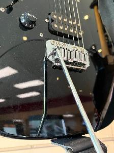 Ibanez Left-Handed Gio Strat Electric Guitar with Whammy & Strap - Photo 2