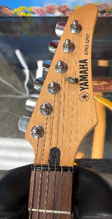 Yamaha ERG 121C Electric Guitar - No Case - Photo 3