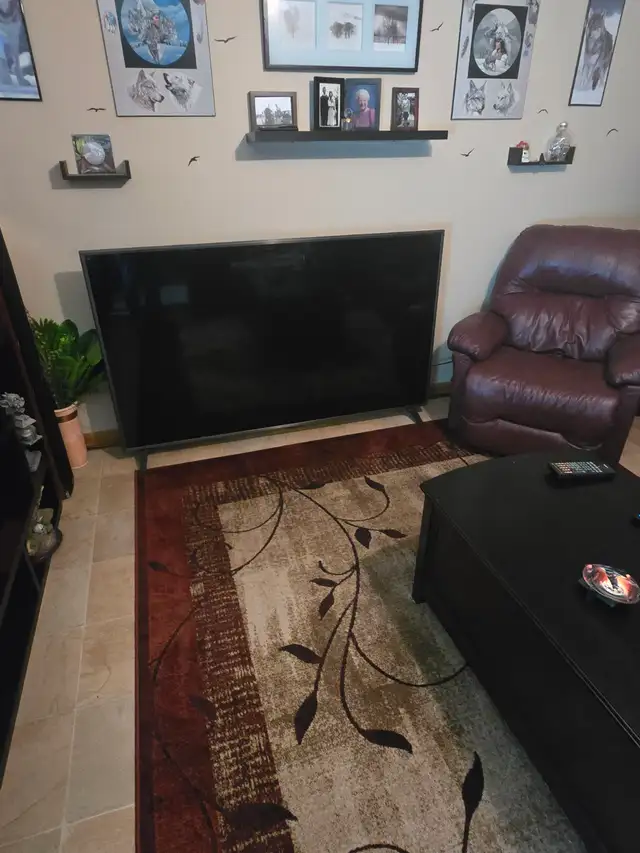 75'LG excellent condition from the non smoking environment