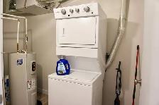 SPACIOUS 2 Bedroom Apartment - Move in ready! - Photo 8