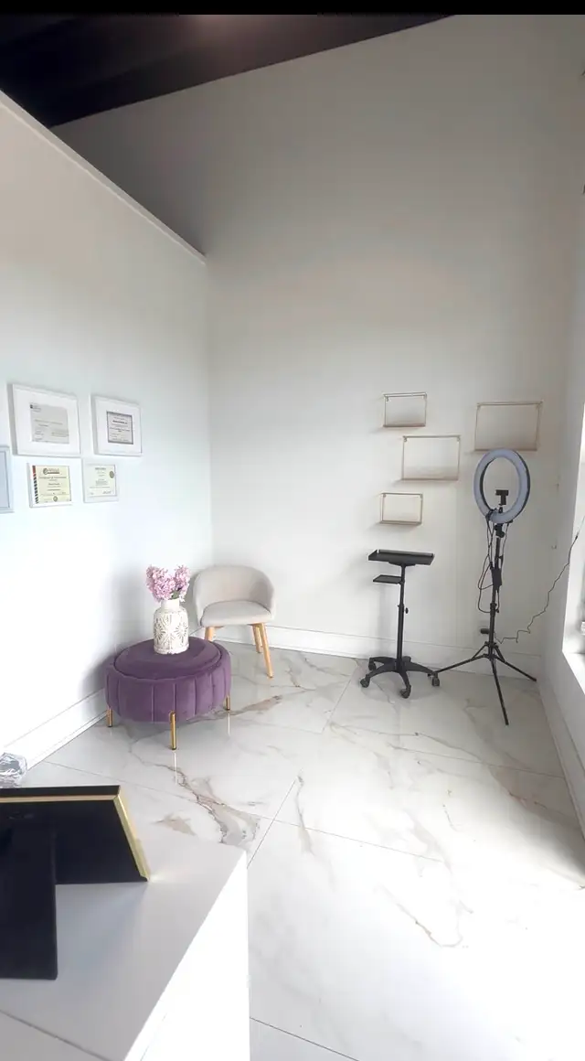 Spa area for rent  for hair extensions or barber