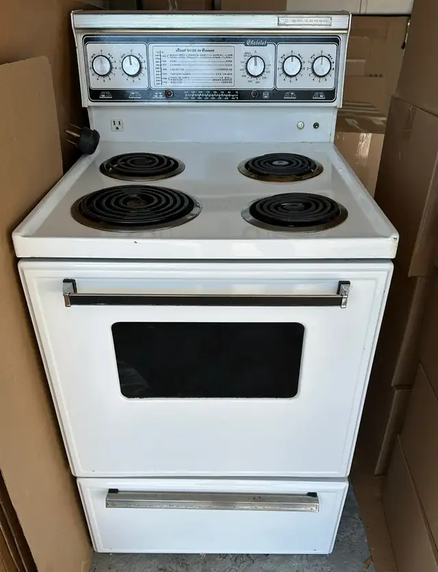 Cuisinière de 24 pouces à vendre