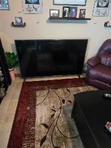 75' LG TV LED