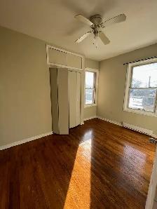 Downtown 2 br apt $1400 available immediately - Photo 4