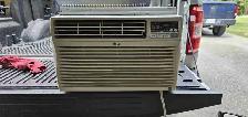 Window mount airconditioner