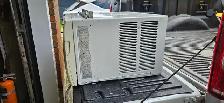 Window mount airconditioner - Photo 2