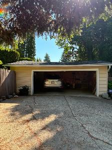 Single Car Garage for rent