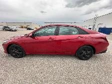 2021 Hyundai Elantra - Photo 6
