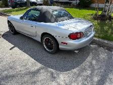 2004 Mazda mx-5 Miata rf - Photo 6