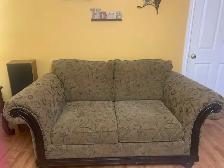 Couch And loveseat - Photo 2