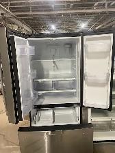 Réfrigérateur stainless 30'' congélateur en bas GE - Photo 2