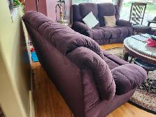 Two love seats and one love sea recliner - Photo 3
