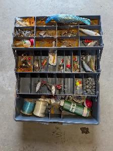 Fishing tackle boxes - Photo 6
