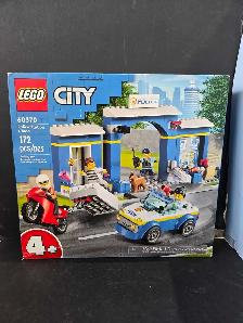 LEGO CITY POLICE STATION CHASE 60370