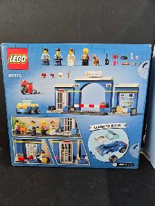 LEGO CITY POLICE STATION CHASE 60370 - Photo 2