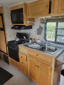 Tag Along Camper - Photo 4